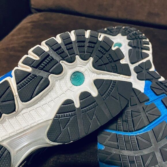 Mint condition Brooks Adrenaline GTS 14 mens 10 US 44  EUR Silver Blue Black - Picture 7 of 8